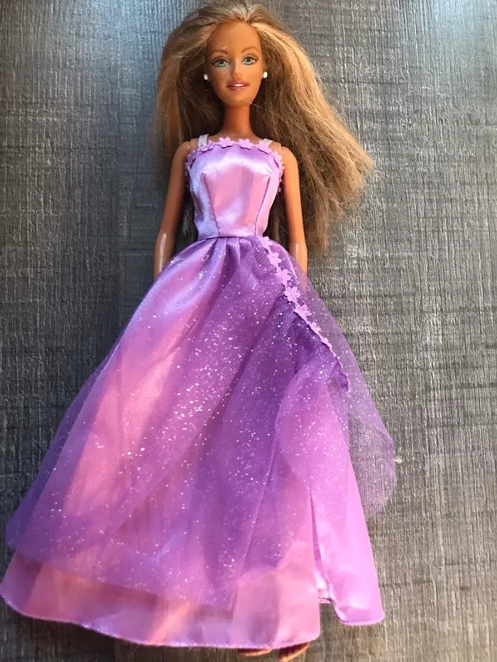Barbie plus vêtements - photo numéro 8