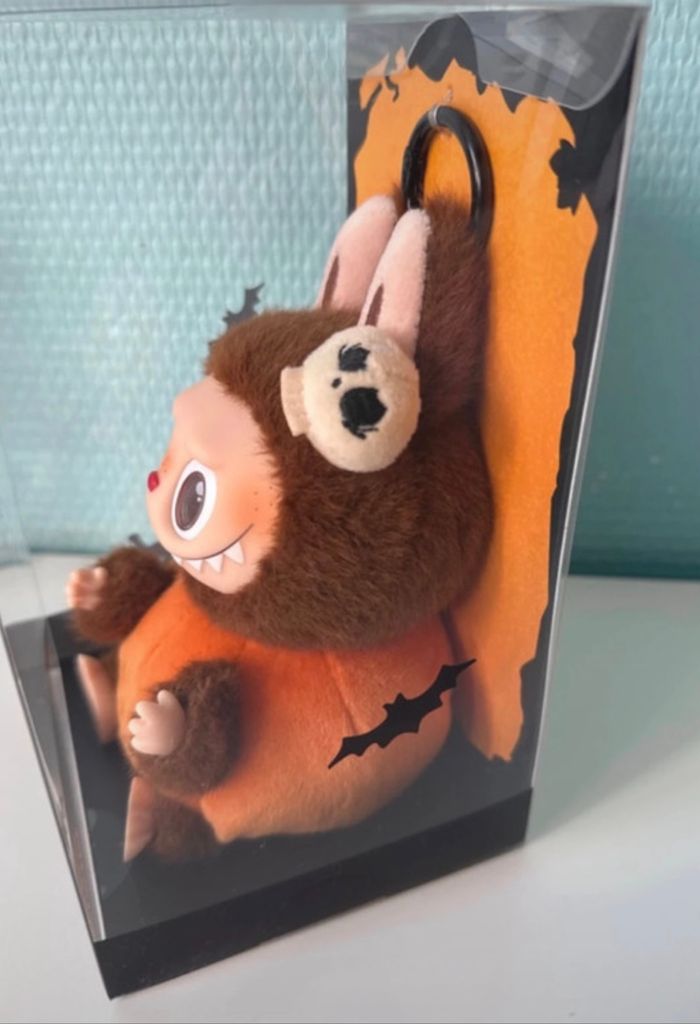 Popmart labubu halloween sitting - photo numéro 4