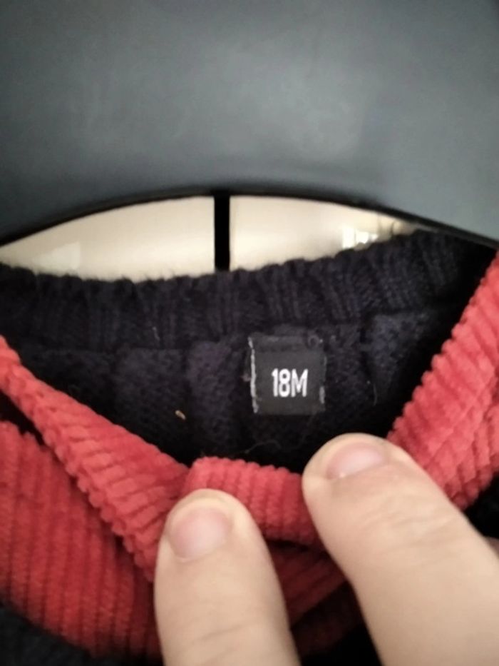 Robe rouge + gilet 18 mois - photo numéro 2