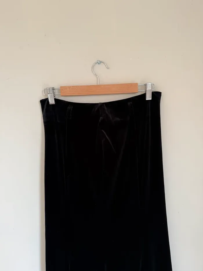 Jupe longue en velours noir - photo numéro 2
