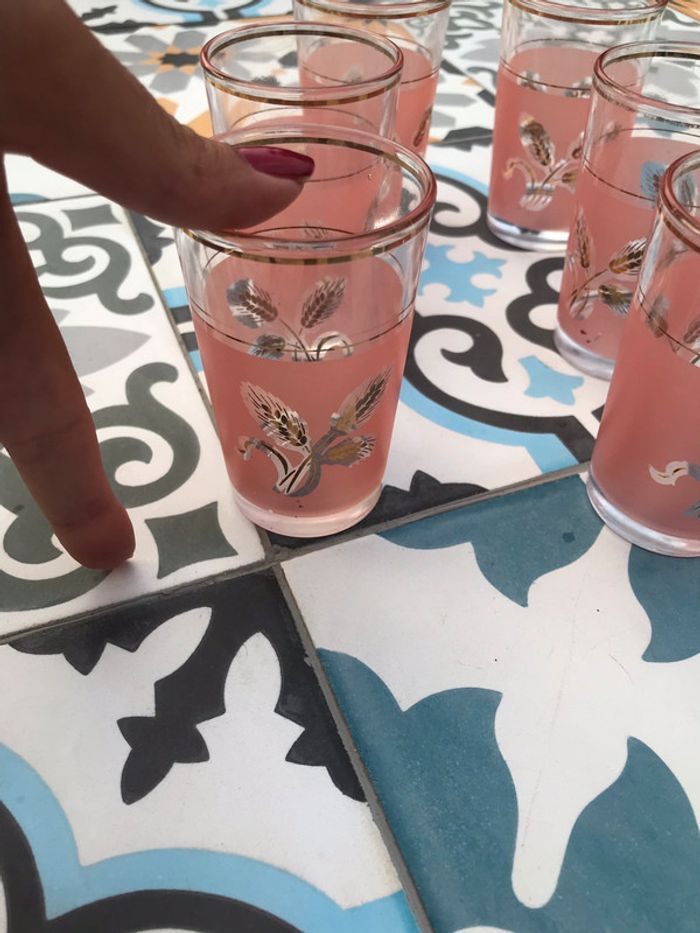 Lot 6 petits verres - photo numéro 2