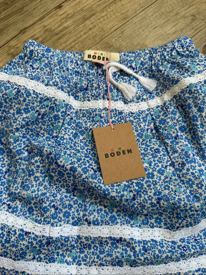 Jupe longue liberty mini boden 5/6 ans - photo numéro 3