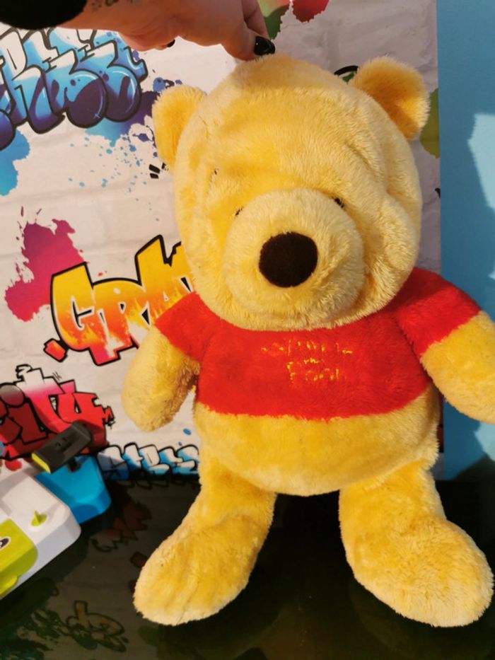 Peluche Winnie l'ourson doudou - photo numéro 3