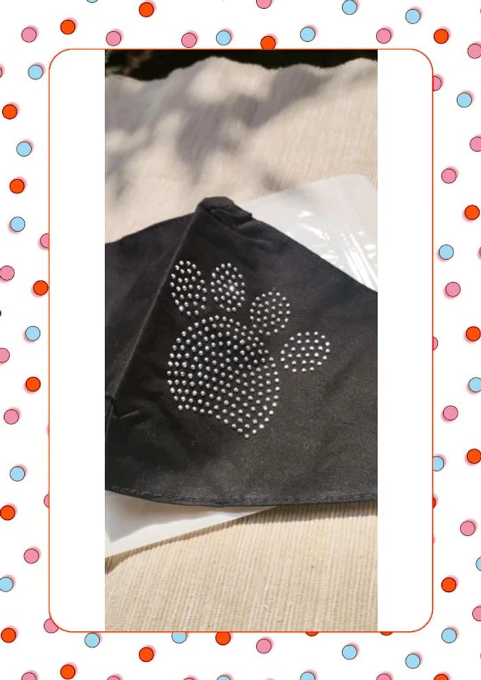 Masque Déguisement Noir Pattes de Chat ou Chien en strass