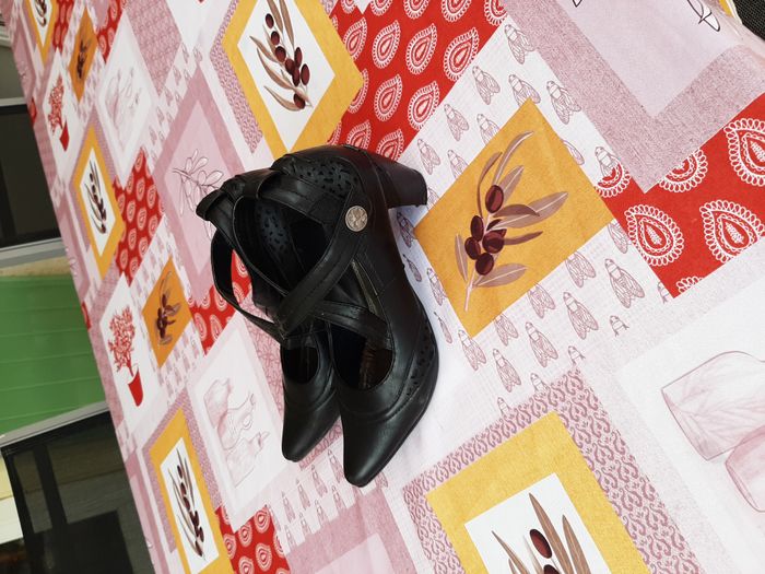 3 paires de chaussures pointure 40 - photo numéro 5