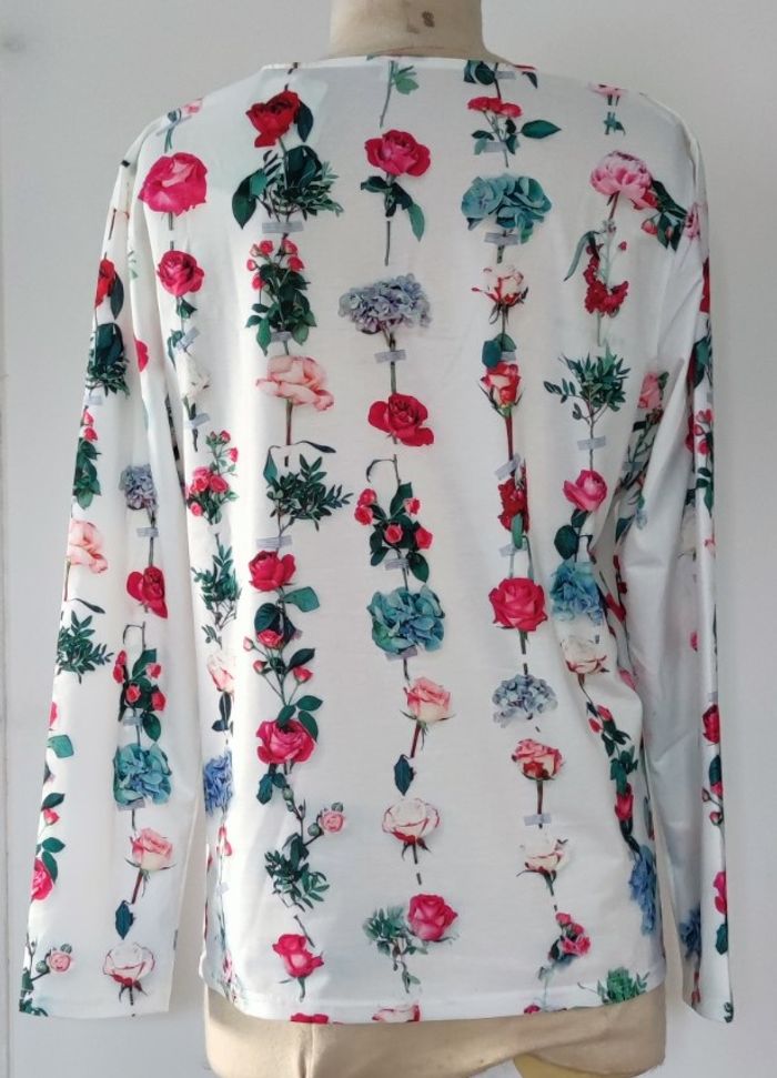 🌸 T-shirt floral col V dentelle blanc femme L – Maria & Gabriele - photo numéro 6