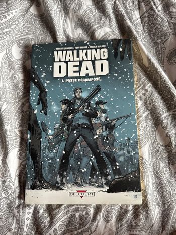 Bd the walking dead tome 1