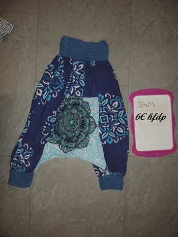 sarouel noté taille M correspond à un 8 ans