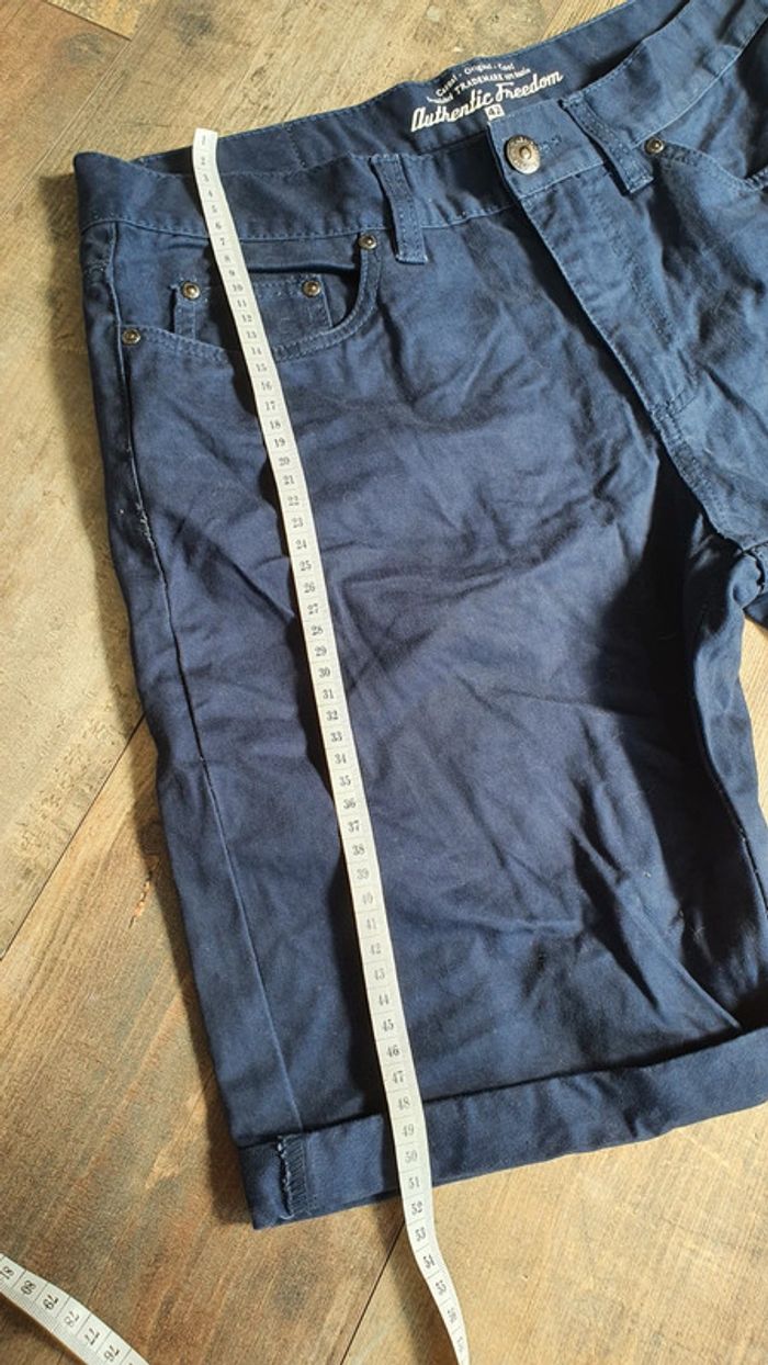Short en jean freedom taille 42 en excellent état - photo numéro 5
