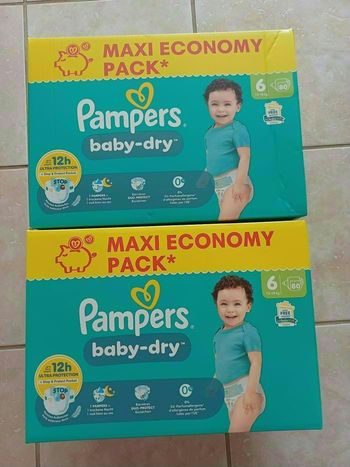 160 couches pampers taille 6