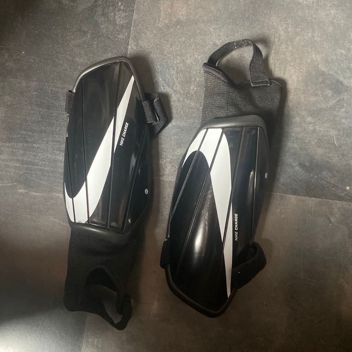 Protège tibias Nike charge taille S
