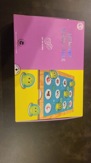 Coffret Jeu Memory et gommettes