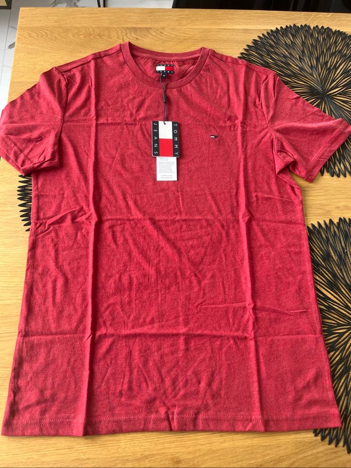 Tee shirt tommy Hilfiger - photo numéro 2