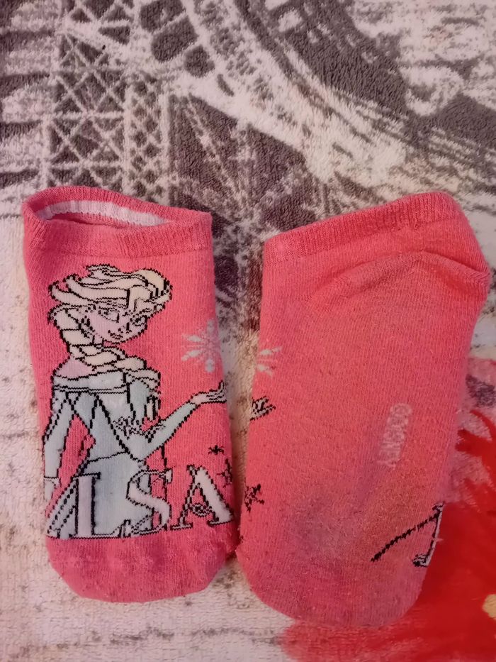 Lot de 4 paires de chaussettes en taille 27/30 - photo numéro 2