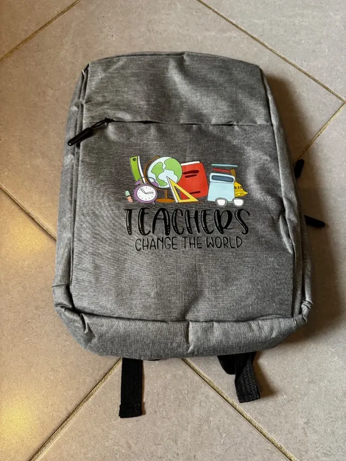 Sac à dos en Polyester avec Citation "Teachers change the world"