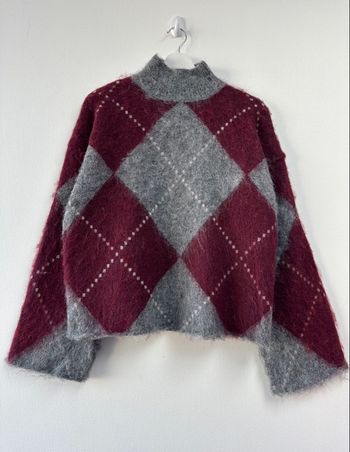 Pull à motif argyle bordeaux 
