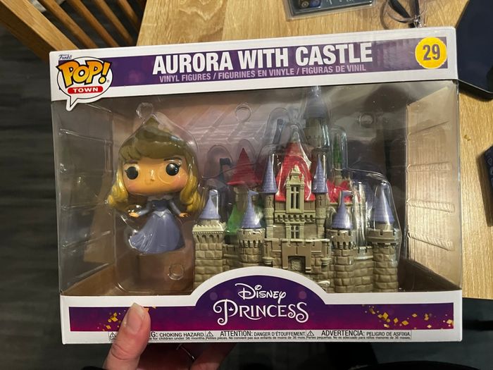 Pop funko Disney Belle au bois dormant Aurore / Aurora Neuve jamais ouverte