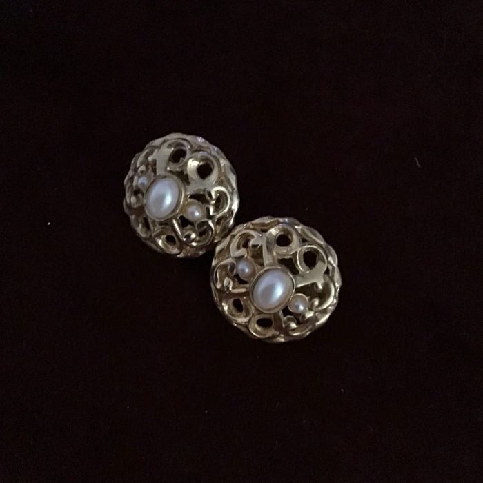 Très beaux clips vintage. Années 80 - photo numéro 2