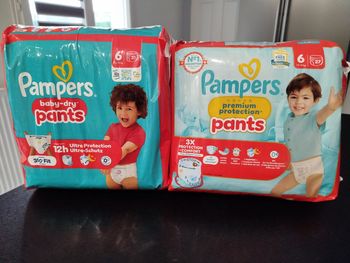 Couches Pampers taille 6 