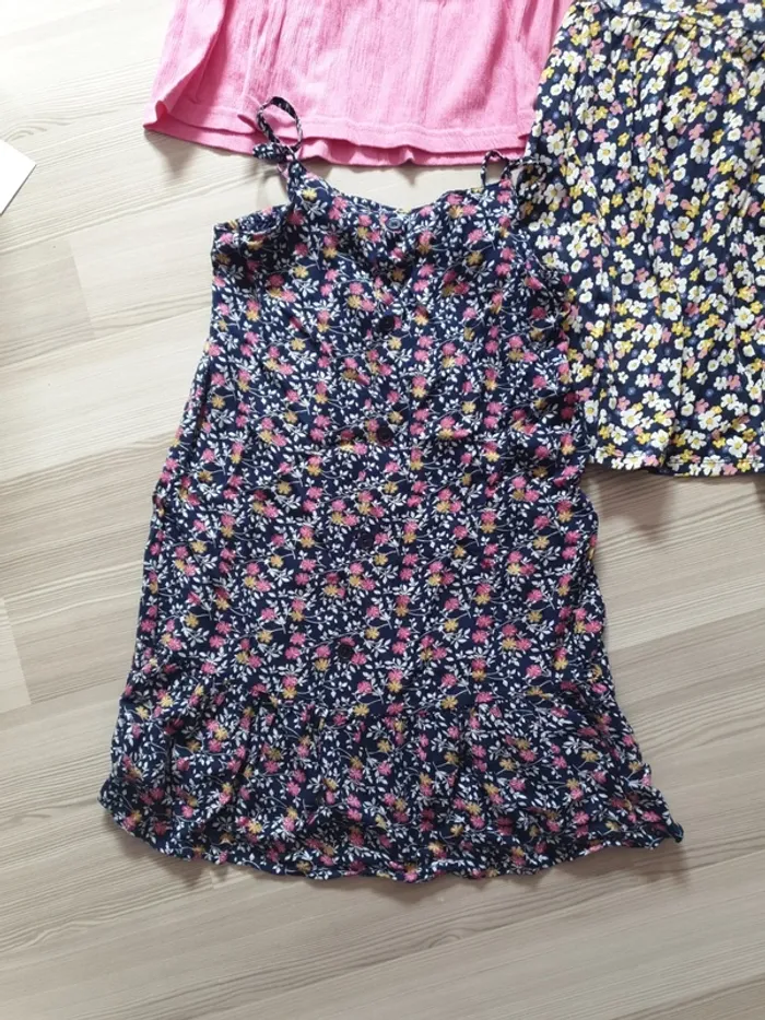 Lot robe 10 ans - photo numéro 2