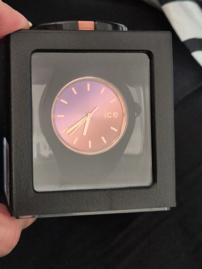 Ice Watch duo chic Balck purple Medium