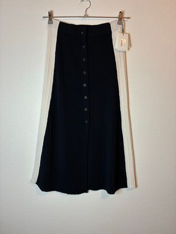 Jupe midi Claudie pierlot taille S neuve blanc et noir