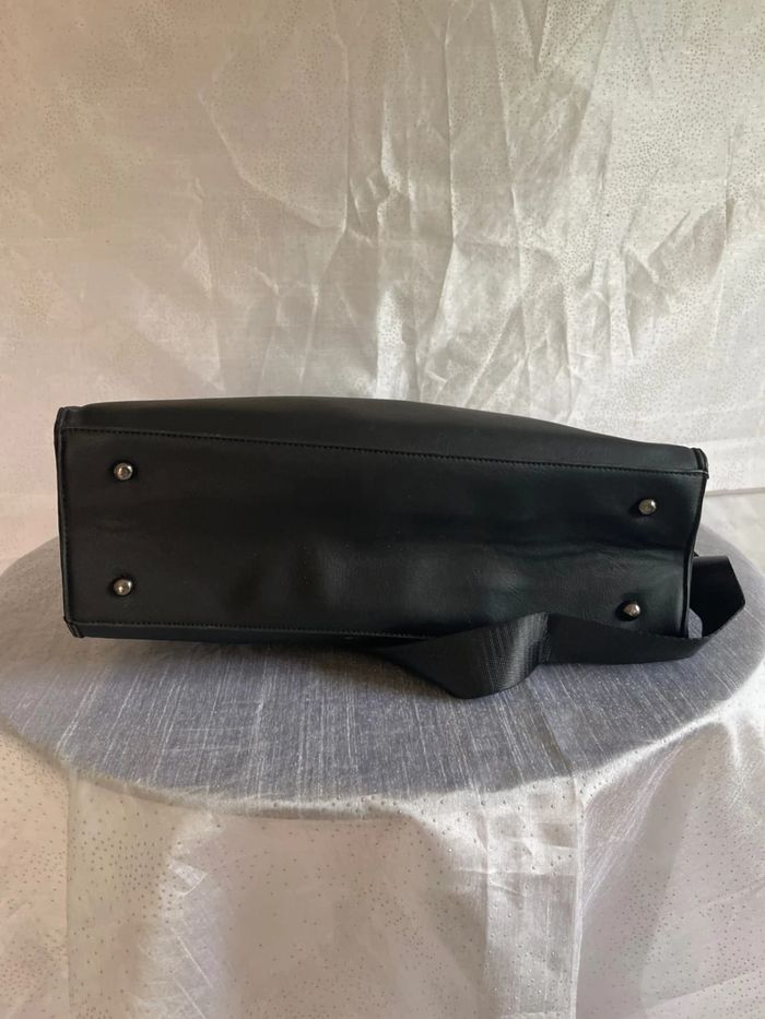 Joli sac noir, pompon - photo numéro 7