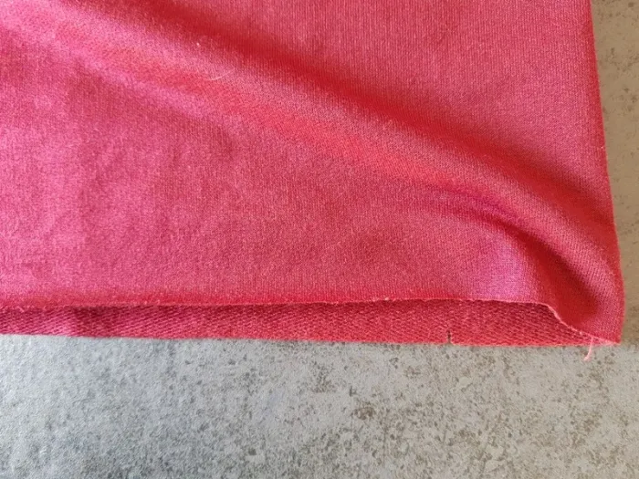 Robe Bordeaux et blanc neuve - photo numéro 6