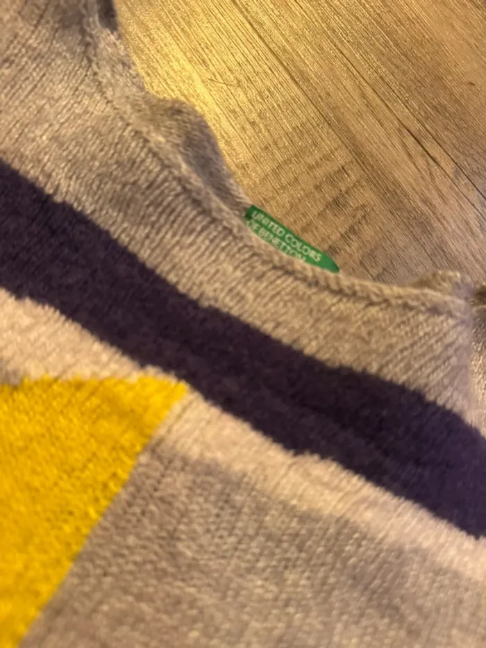 Pull benetton 6/7ans - photo numéro 2