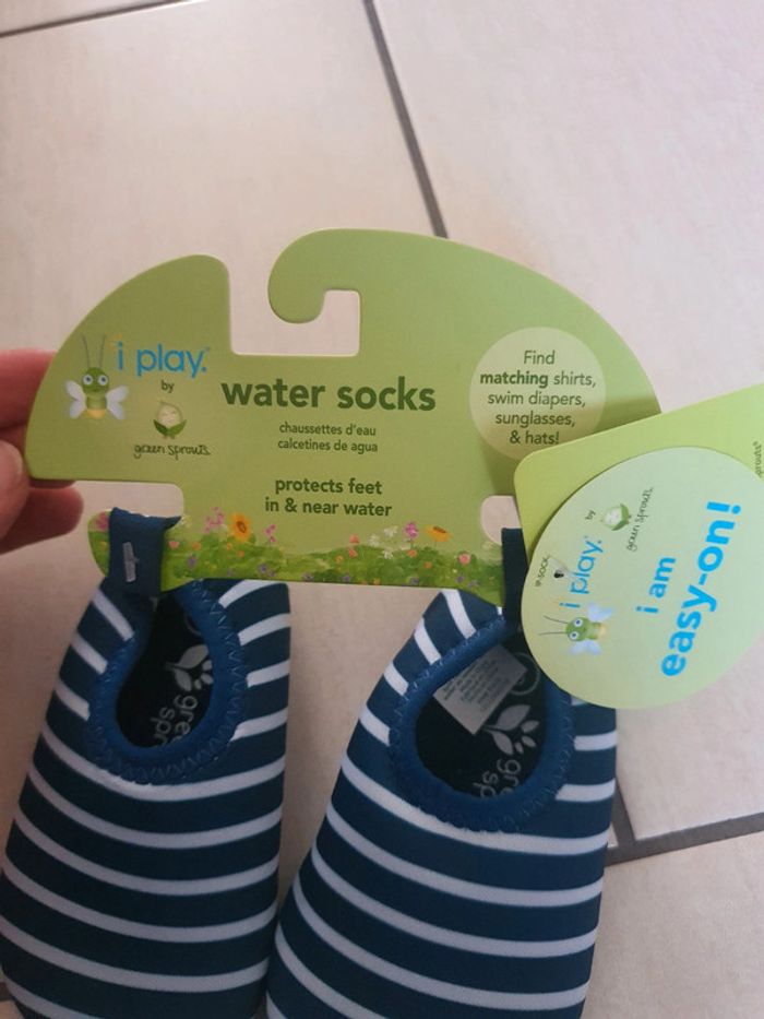 Chaussures d'eau taille 3 - photo numéro 2