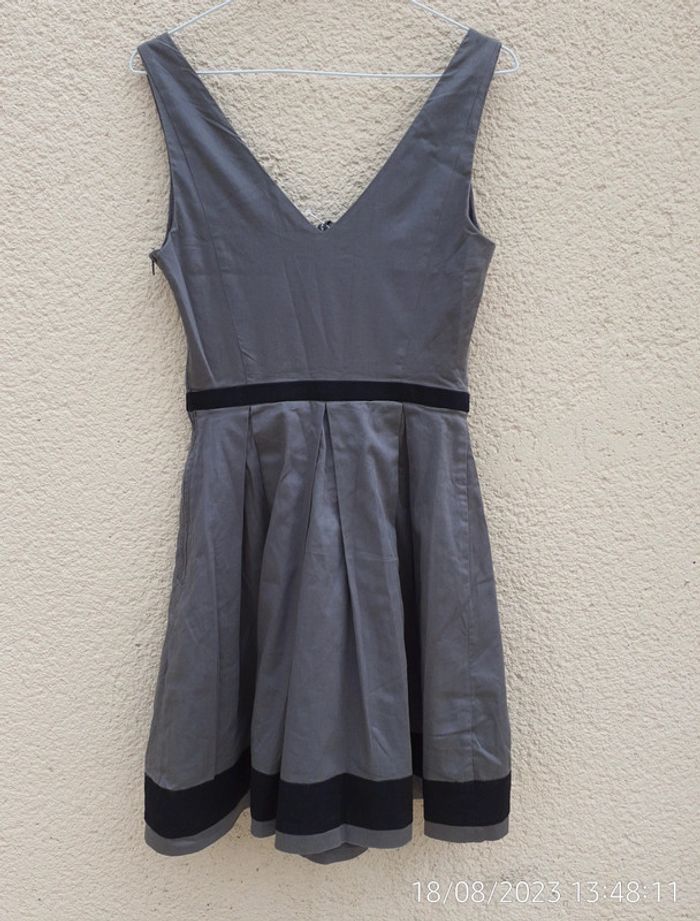 Robe naf naf gris taupe et noire - photo numéro 2