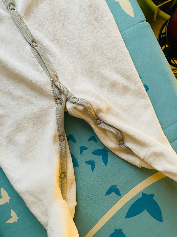 Pyjama mixte velours bébé Sophie la Girafe blanc et gris chic - 3 mois - photo numéro 3