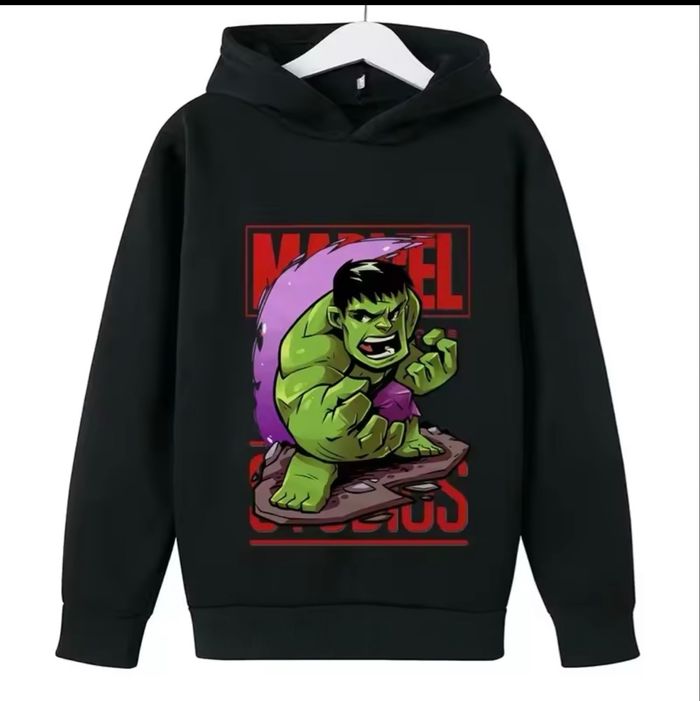 Sweat à capuche Hulk taille 6 ans