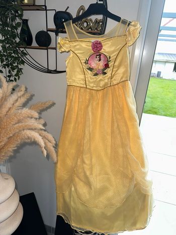 Robe belle taille 5/6 ans Disneyland Paris