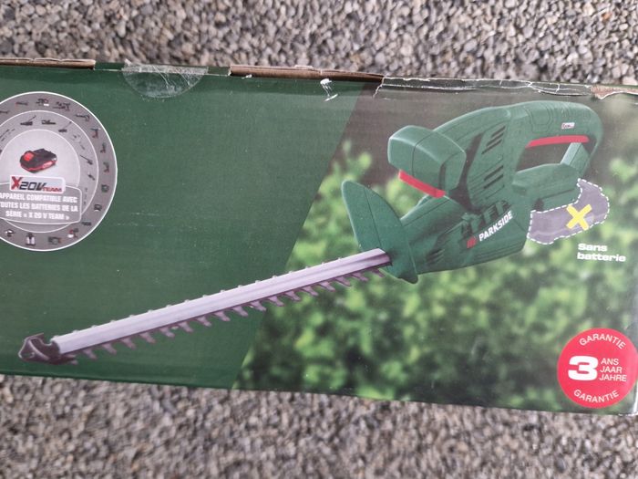 Taille haie sans fil 20 V NEUF - photo numéro 6