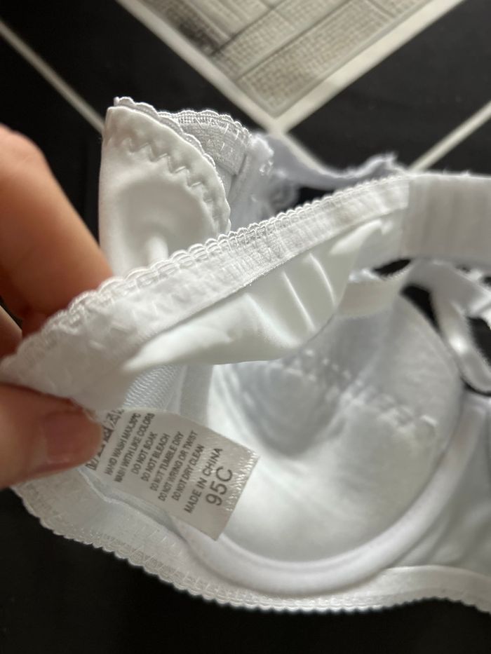 Soutient gorge - photo numéro 2