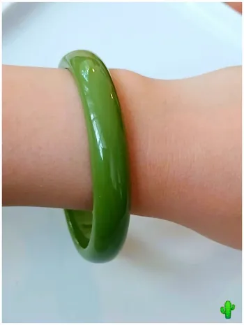 Bracelet jonc kaki style bouddhiste tendance bohème été