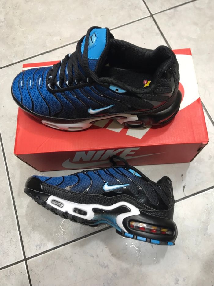 Tn Aquarius bleu  jamais porté taille 41 - photo numéro 3