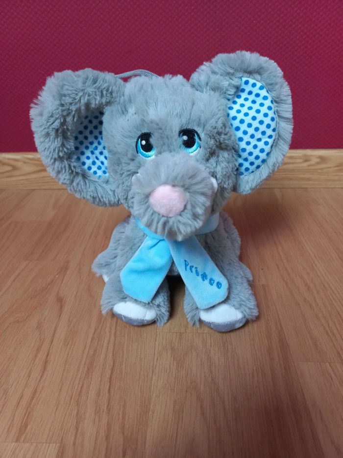 Peluche éléphant