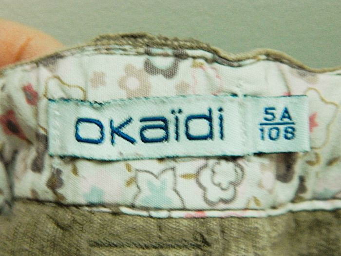 Jupe en velours T 5 ans "Okaidi" - photo numéro 4