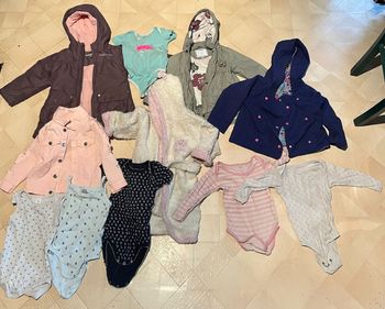 Lots vêtements fillette 24 mois