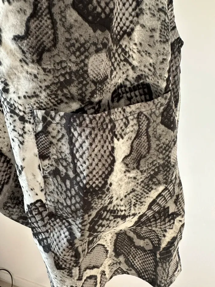 Combi short grise - photo numéro 3
