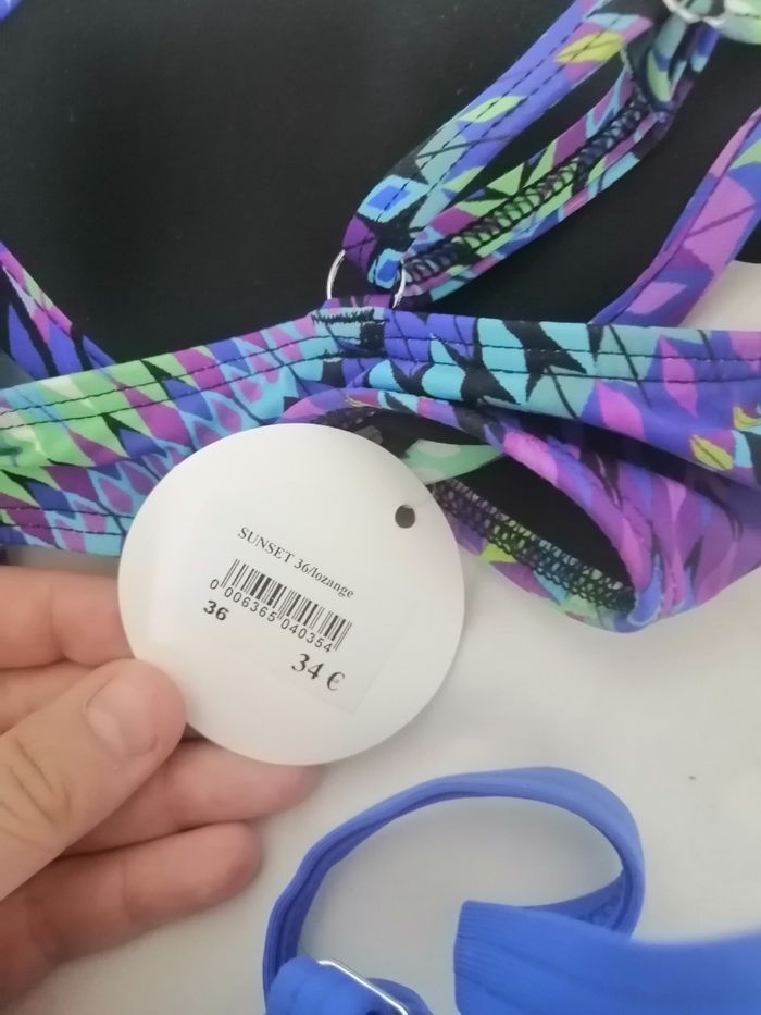 Lots de 2 haut de maillot de bain taille 36 - photo numéro 4