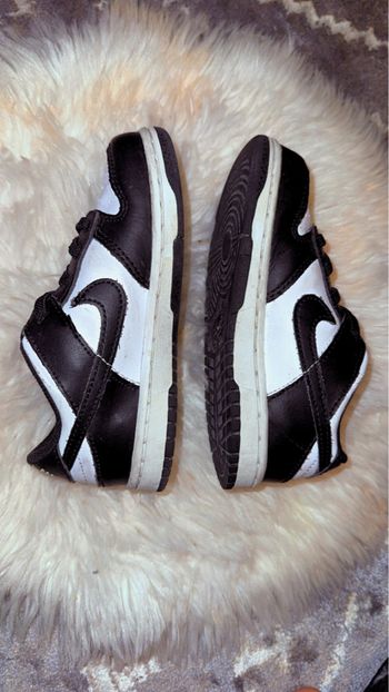 Basket enfants de 3ans  taille :27 EUR