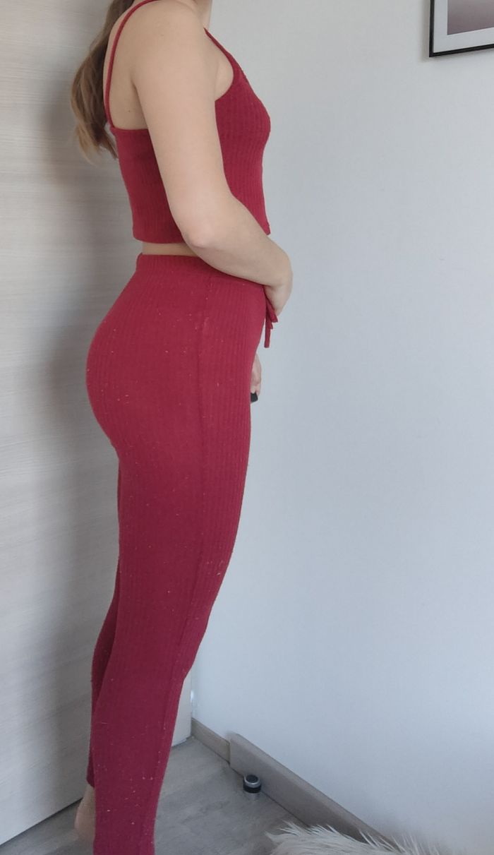 Pyjama rouge - photo numéro 3