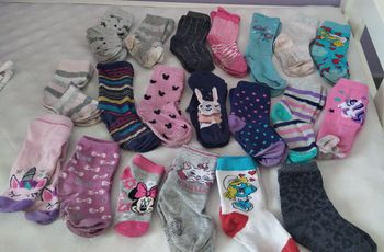 Gros lot de chaussettes fille en 24-26
