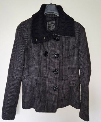 Veste/manteau courte à carreaux gris et noir - Style Peplum / Chic