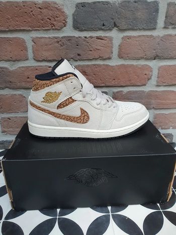Nike Air Jordan Mid "Brown Éléphant"(40.5)