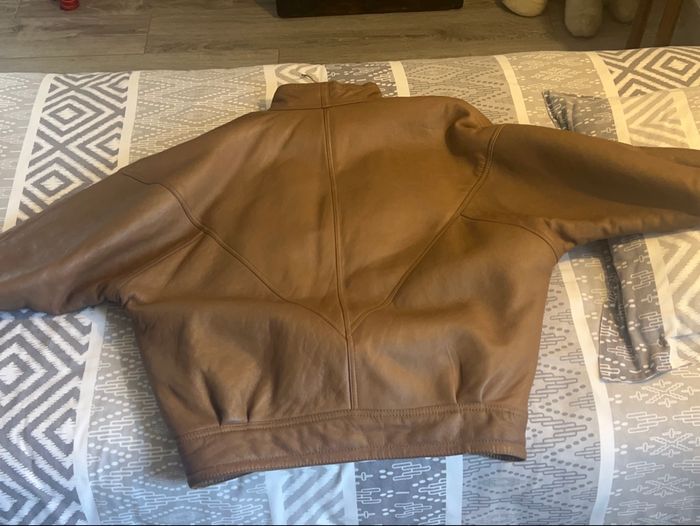 Blouson chauve-souris en cuir - photo numéro 2