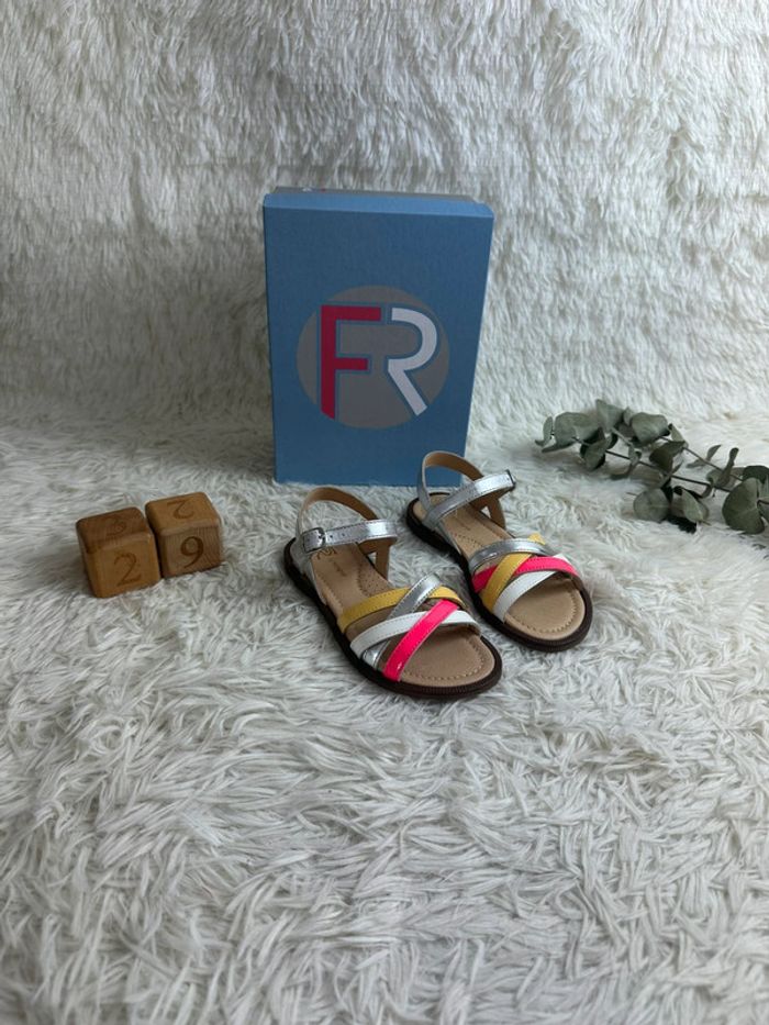 Paire de sandales Franco Romagnoli taille 29